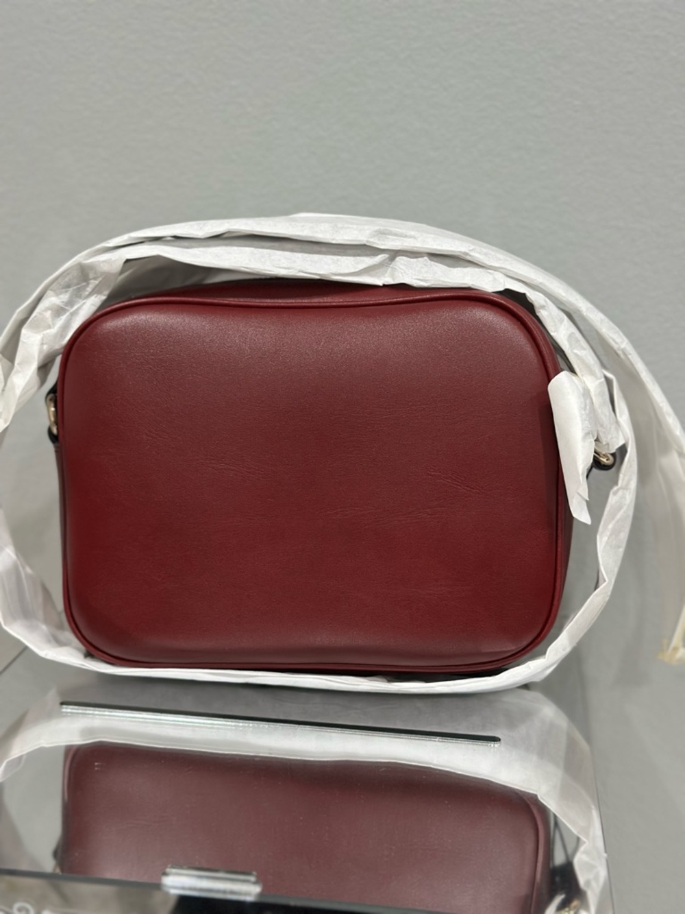 Gucci Blondie Mini Crossbody Bag - Picture 4 of 14